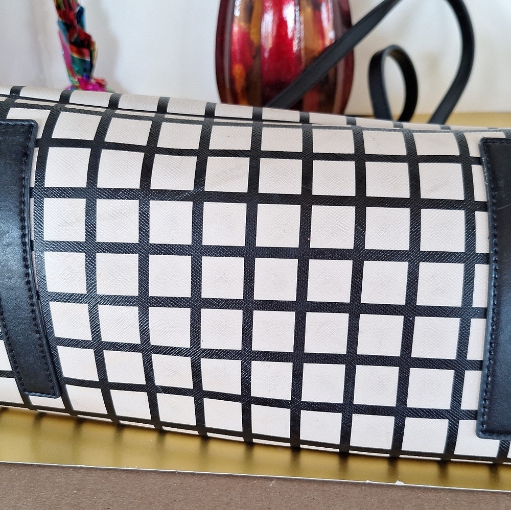 Kate Spade Bag. - Picture 7 of 7